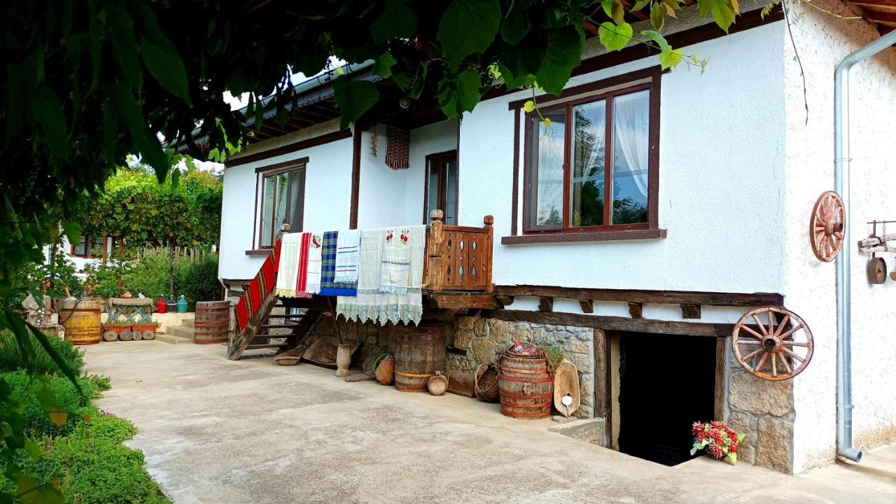 Hotel Babinata Kashta-Srebarna à Srebŭrna Extérieur photo