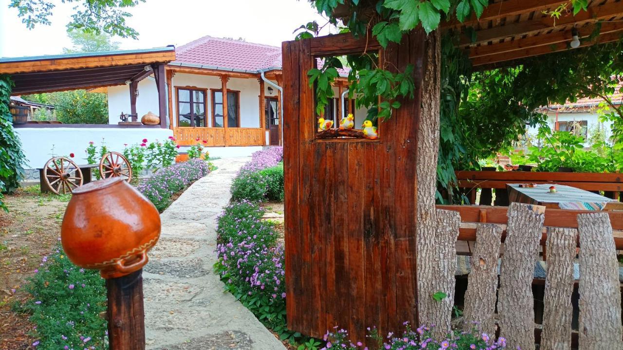 Hotel Babinata Kashta-Srebarna à Srebŭrna Extérieur photo