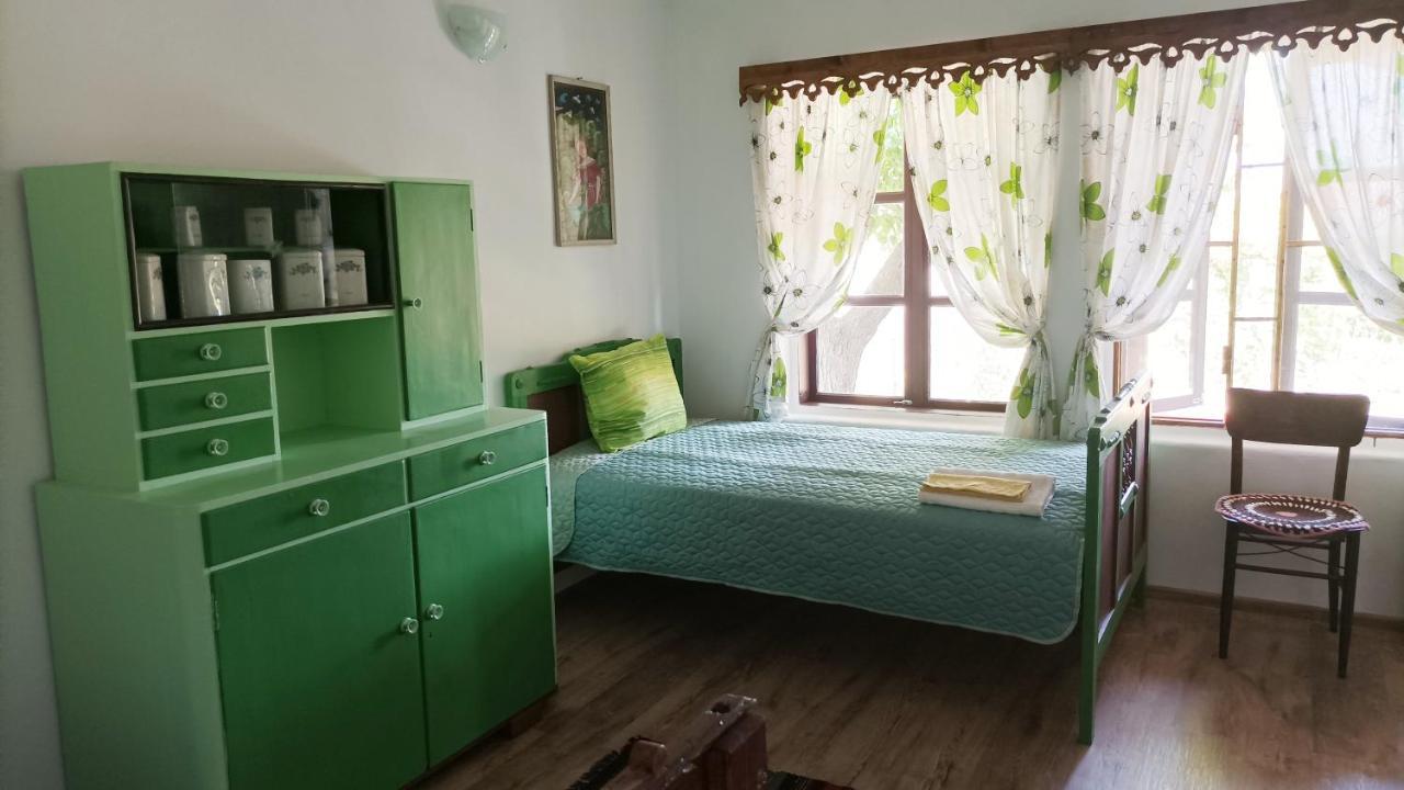Hotel Babinata Kashta-Srebarna à Srebŭrna Extérieur photo