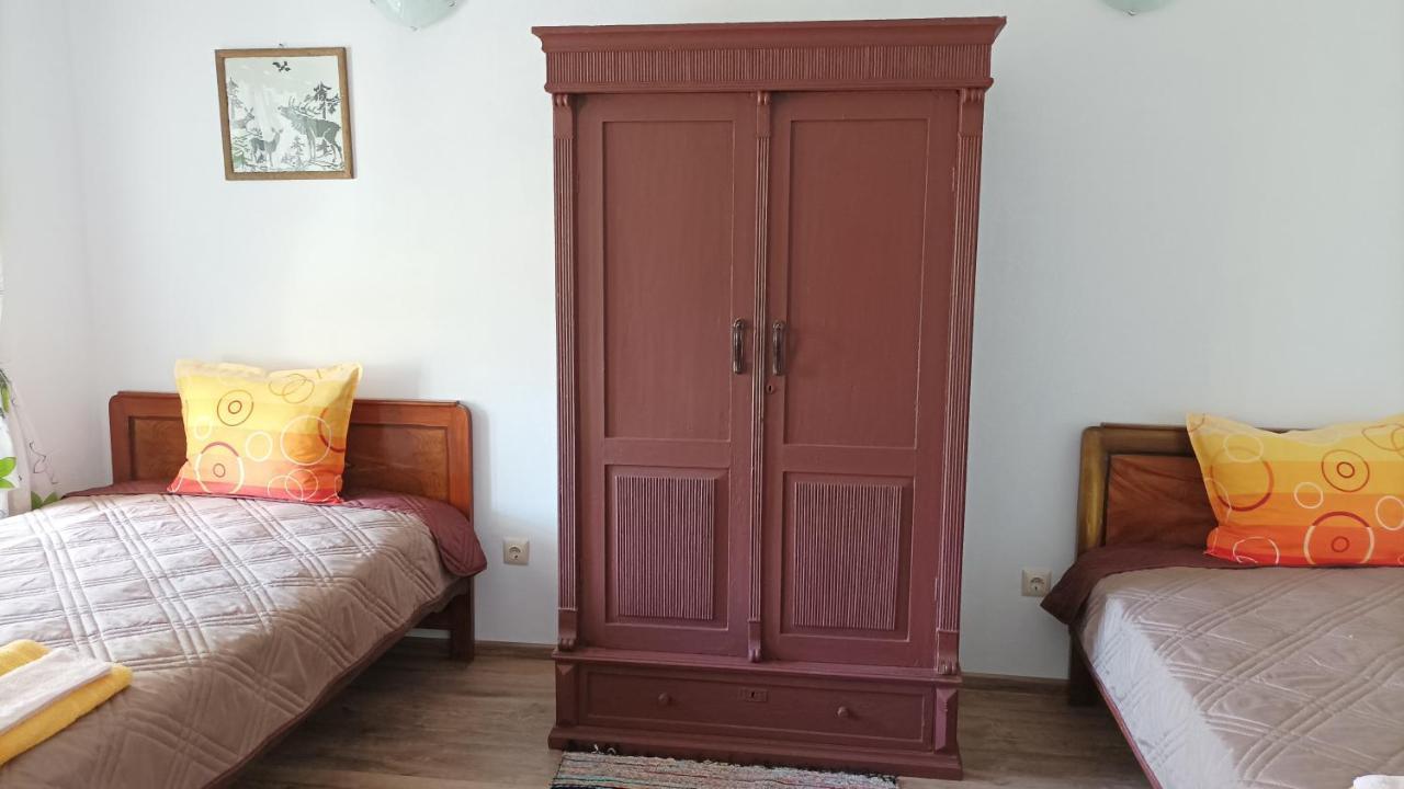 Hotel Babinata Kashta-Srebarna à Srebŭrna Extérieur photo
