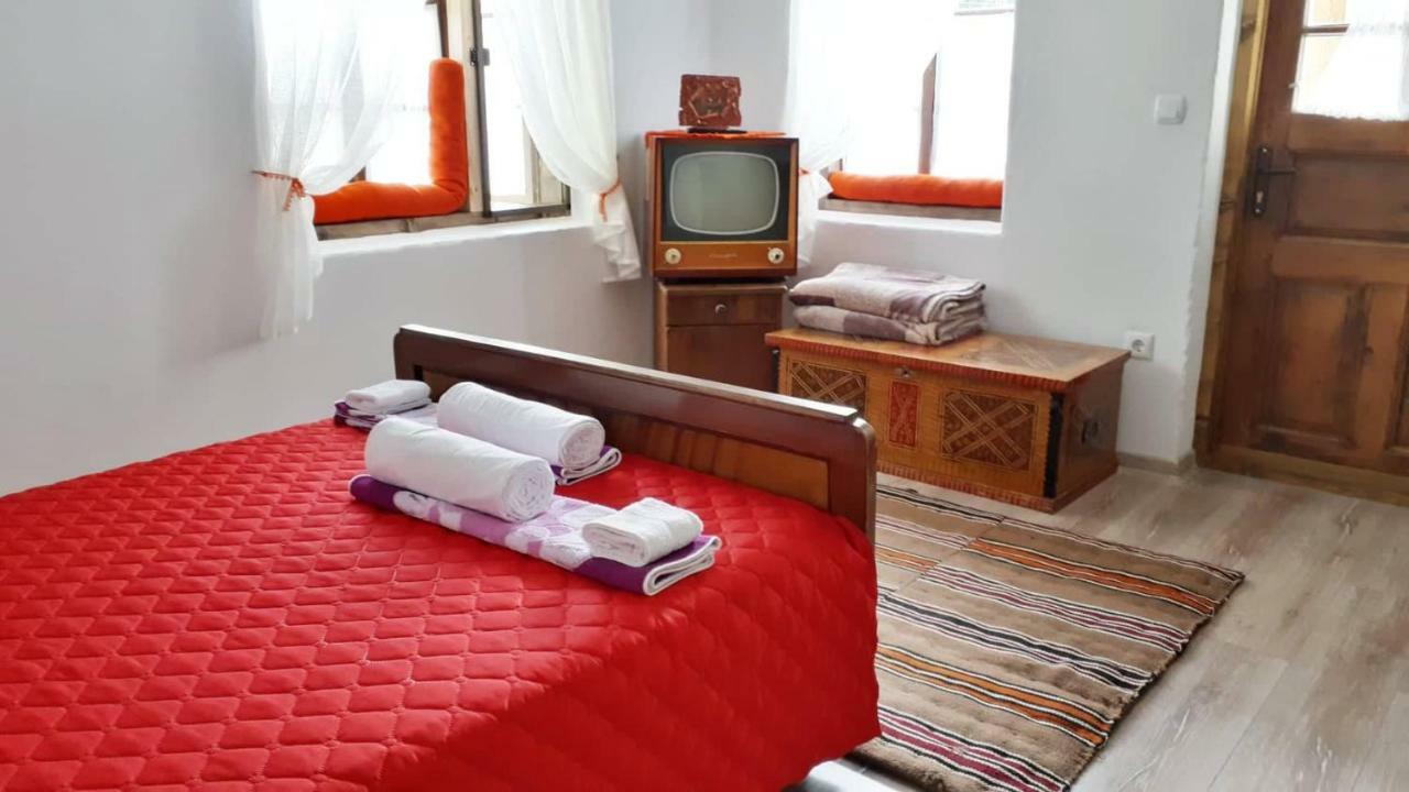 Hotel Babinata Kashta-Srebarna à Srebŭrna Extérieur photo