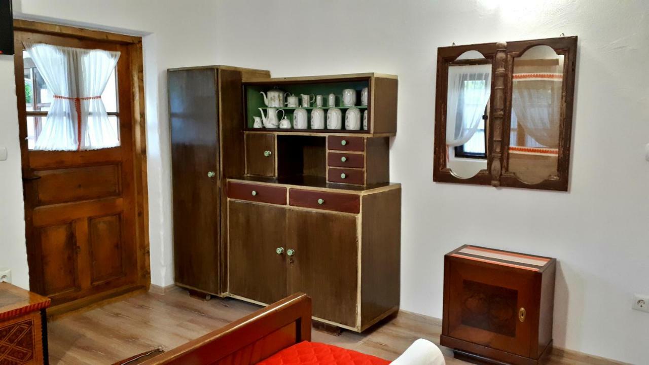 Hotel Babinata Kashta-Srebarna à Srebŭrna Extérieur photo