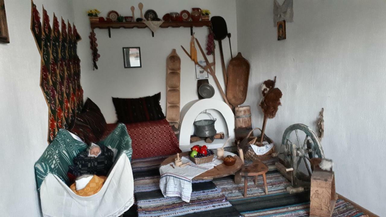Hotel Babinata Kashta-Srebarna à Srebŭrna Extérieur photo